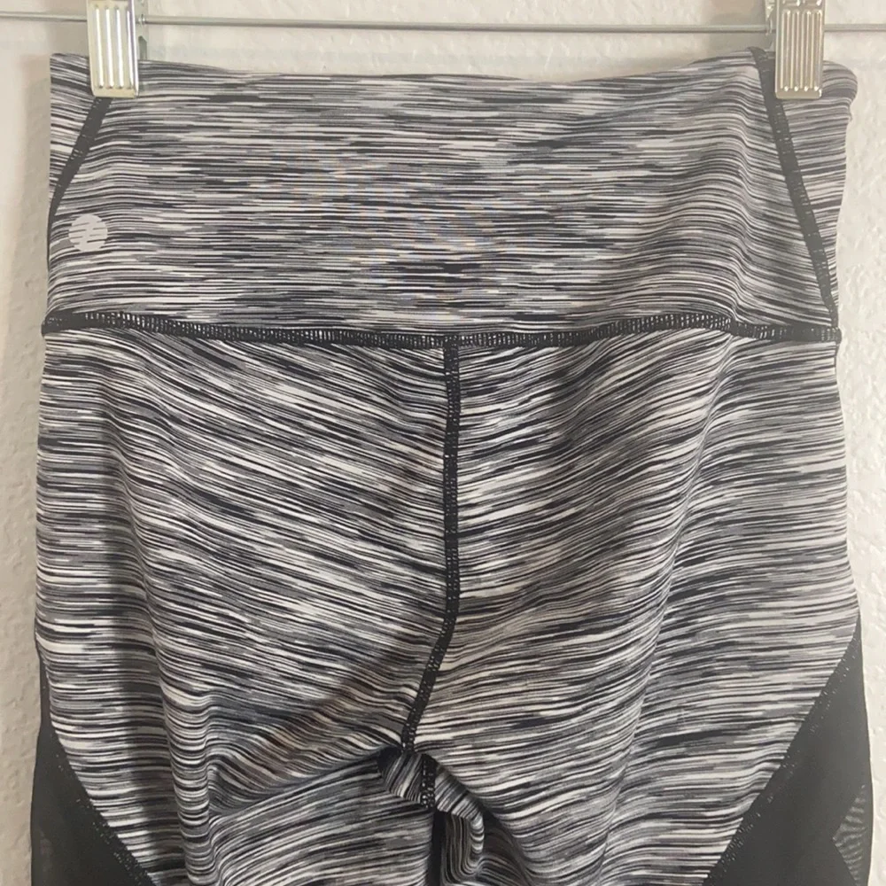 Z by Zella Black and gray leggings - Picture 8 of 11